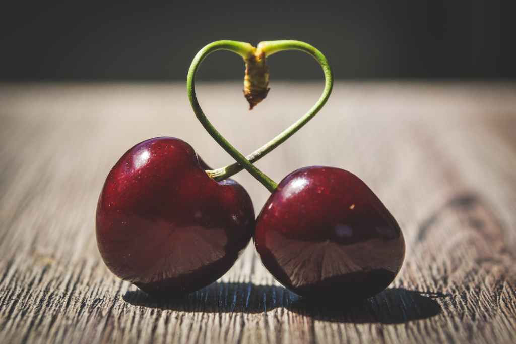 protect your heart health eat cherries